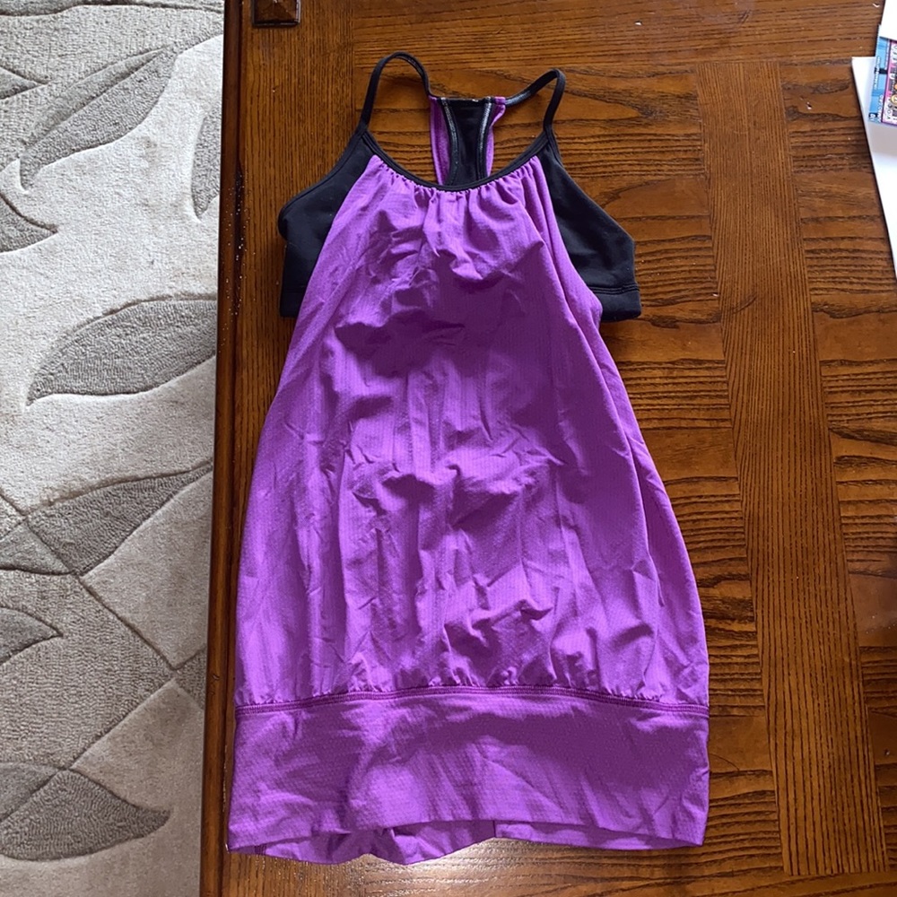 Lululemon workout tank - Picture 3 of 4